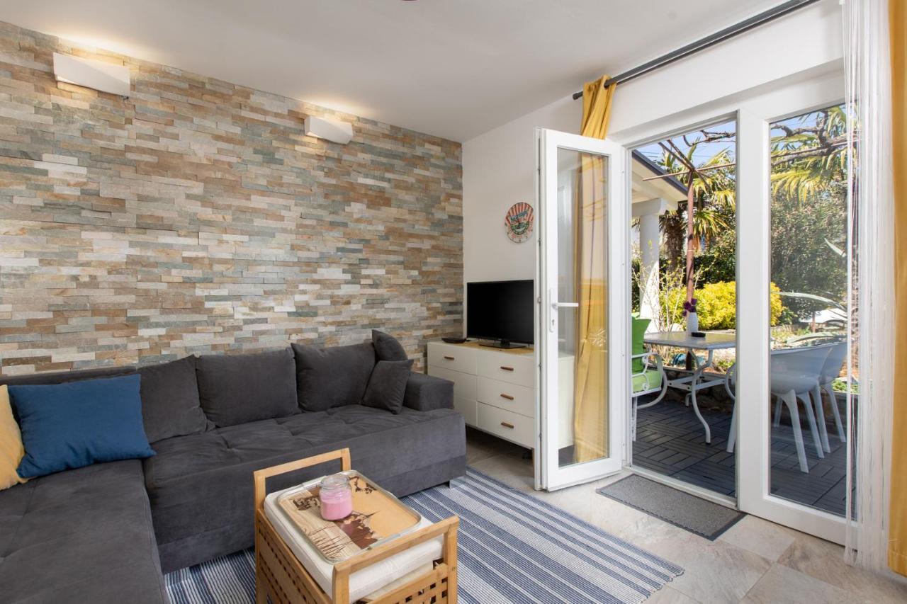 Niklas Apartments Vantacici Εξωτερικό φωτογραφία